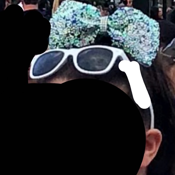 Sparkle Cheer Bow - Picture 2 of 2